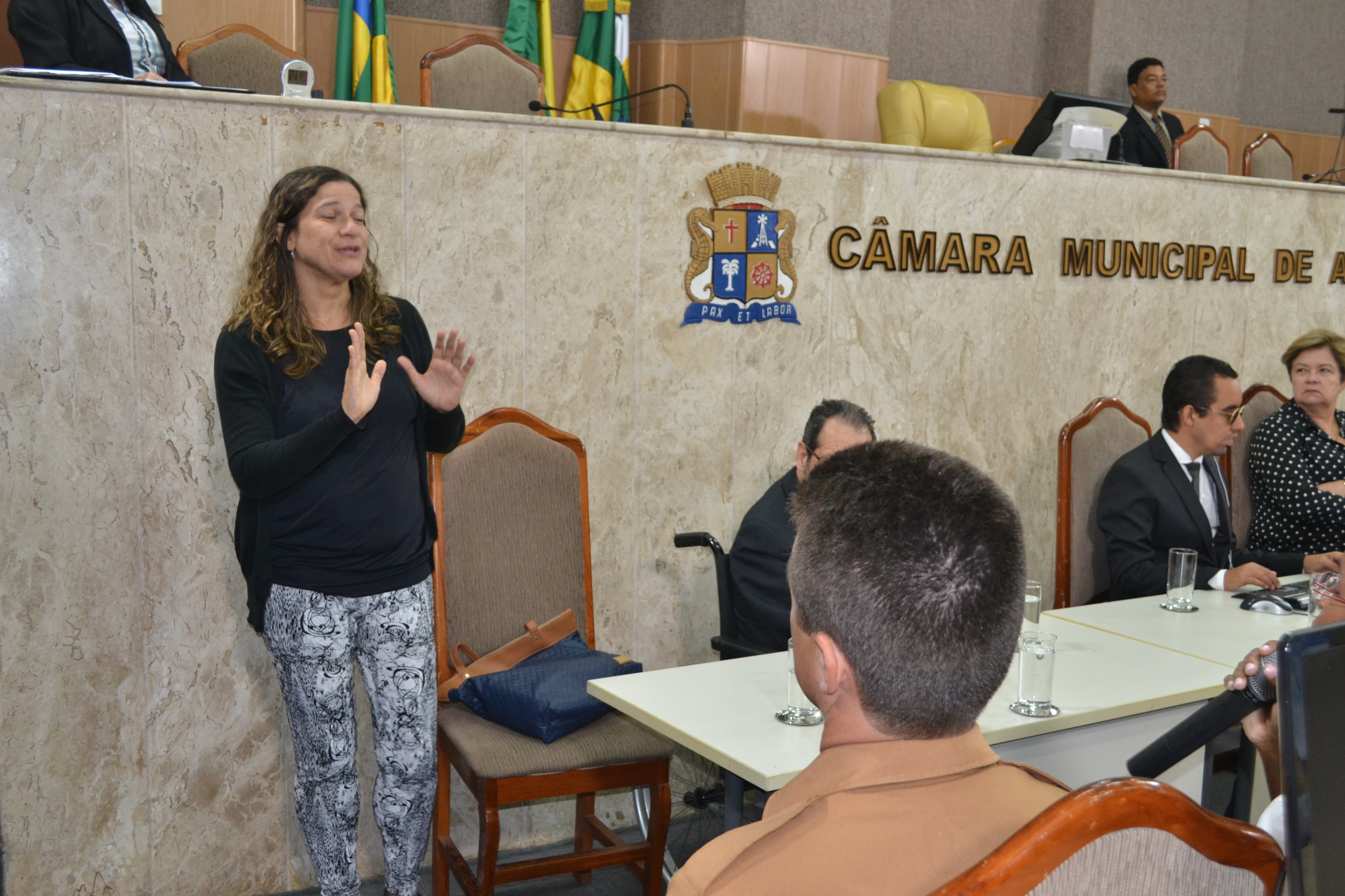 A professora Larissa Rebouças