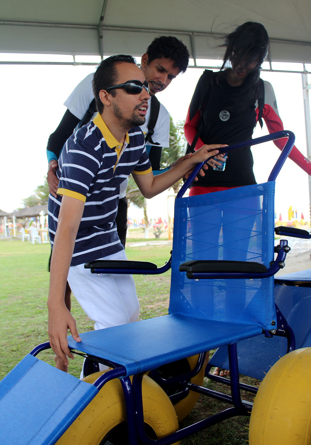 PraCegoVer - Aribé conhece novos equipamentos
